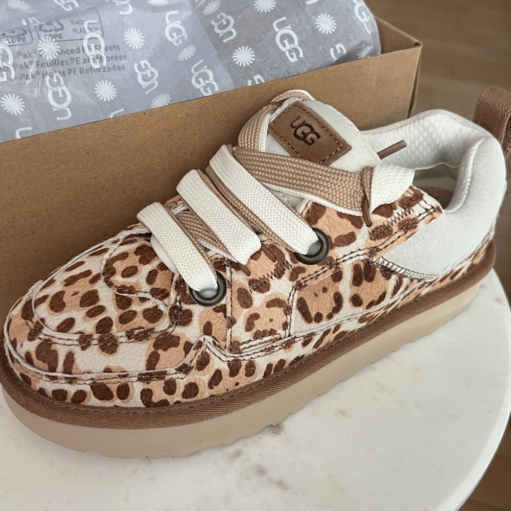 UGG Lowmel Plains Sneakers - Picture 5 of 9